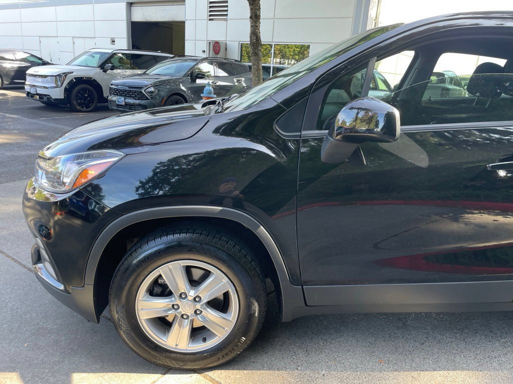 Used 2018 Chevrolet Trax LS AWD/4WD image 7