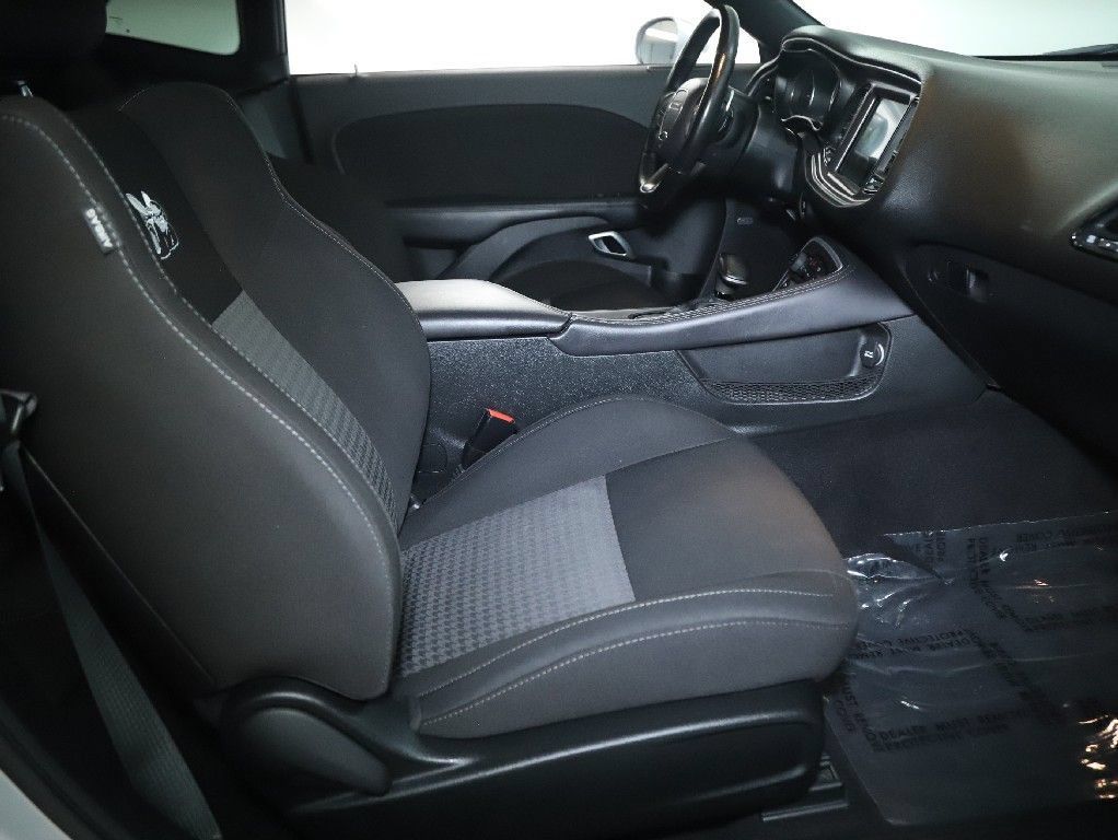 Used 2020 Dodge Challenger R/T Scat Pack w/ Dynamics Package RWD image 35