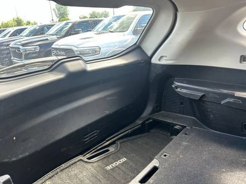 Used 2019 Nissan Rogue SV FWD image 9