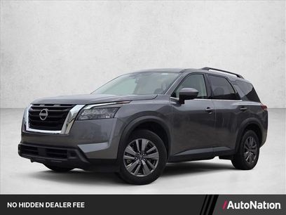 Used 2025 Nissan Pathfinder SV
