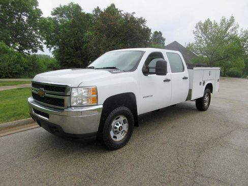 Used 2012 Chevrolet Silverado 2500 W/T w/ Snow Plow Prep Package AWD/4WD image 19