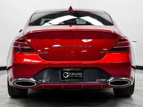 Used 2022 Genesis G70 3.3T image 9
