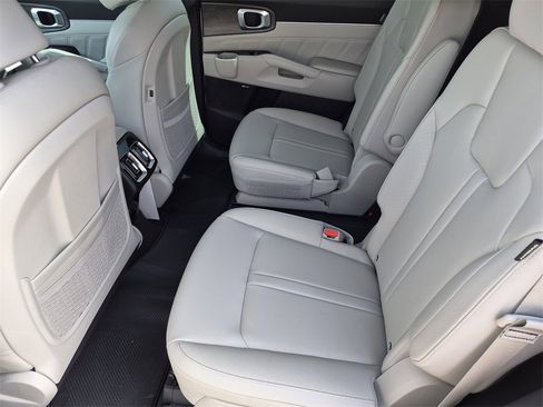 New 2026 Kia Sorento SX image 21