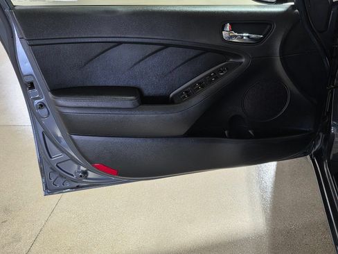 Used 2015 Kia Forte LX w/ Popular Package FWD image 16