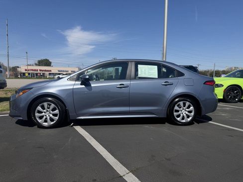 Used 2026 Toyota Corolla LE image 4