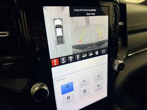 Used 2024 RAM 2500 Limited image 15