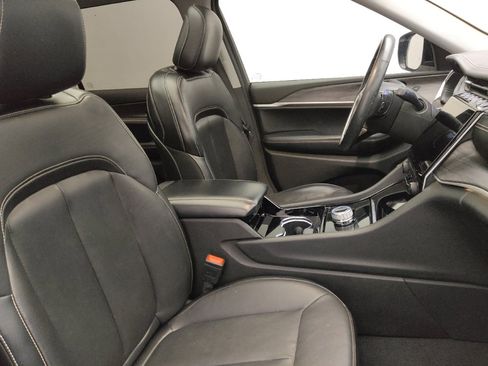 Used 2021 Jeep Grand Cherokee L Limited image 21