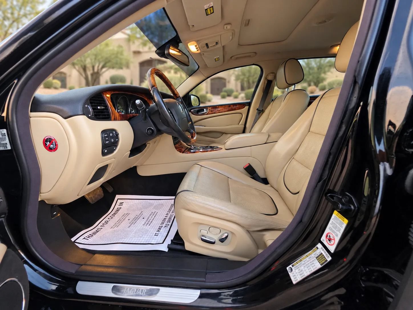 Used 2009 Jaguar XJ8 RWD image 9