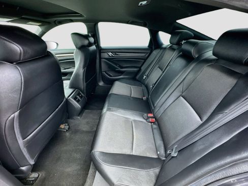 Used 2019 Honda Accord Sport image 16