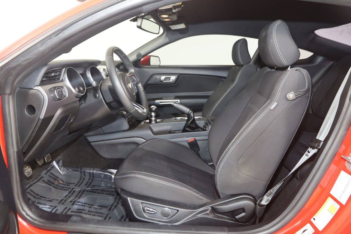 Used 2019 Ford Mustang GT RWD image 10