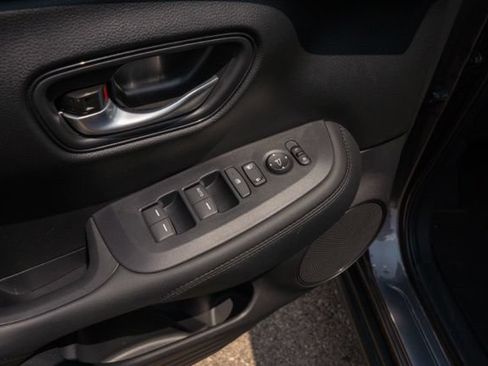 Used 2026 Honda HR-V LX image 18