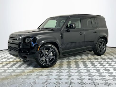 Used 2026 Land Rover Defender 110 X-Dynamic SE AWD/4WD image 1
