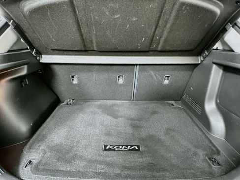Used 2023 Hyundai Kona Limited FWD image 27