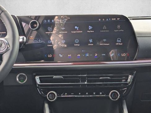 New 2026 Chevrolet Traverse Z71 AWD/4WD image 12