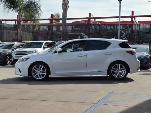 Used 2014 Lexus CT 200h image 11