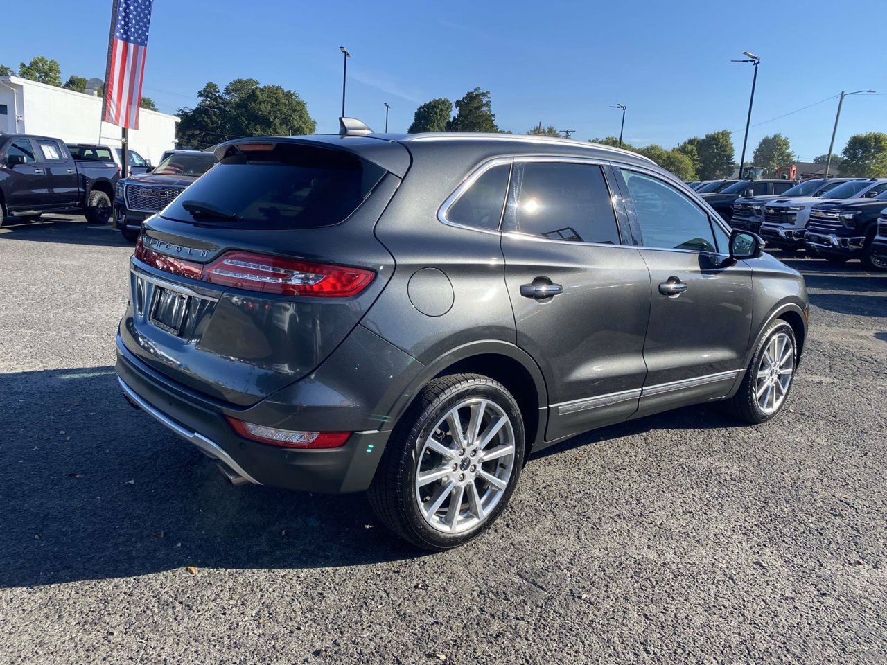 Used 2019 Lincoln MKC Reserve FWD image 8