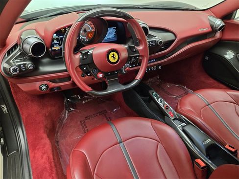 Used 2020 Ferrari F8 Tributo image 19