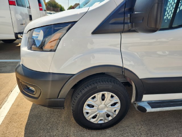 Used 2025 Ford Transit 250 Low Roof w/ Exterior Upgrade Package RWD image 7