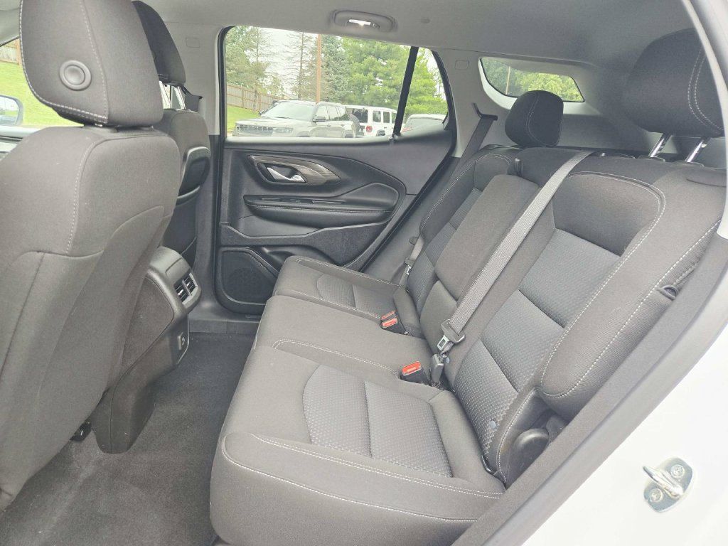 Used 2023 GMC Terrain SLE w/ Driver Convenience Package AWD/4WD image 12