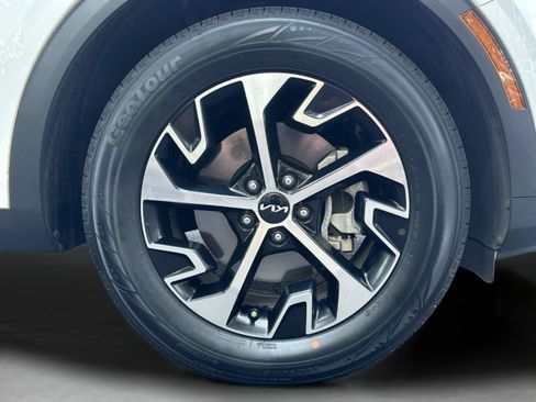 Used 2023 Kia Sportage EX FWD image 18