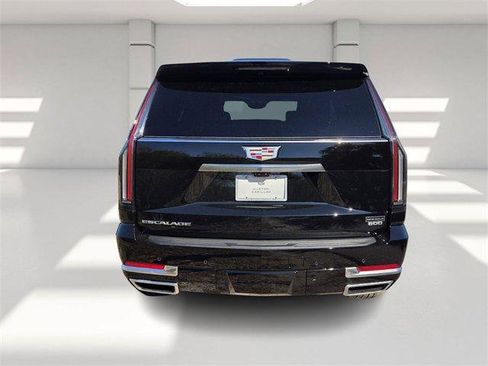 New 2026 Cadillac Escalade Luxury image 4