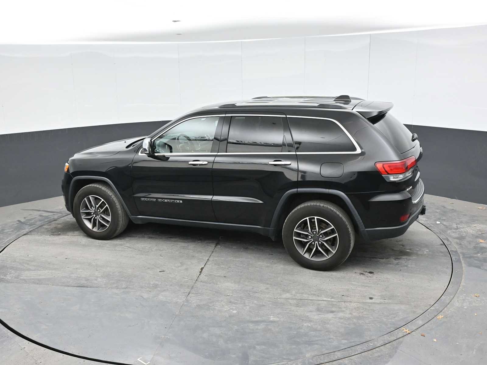 Used 2021 Jeep Grand Cherokee Limited w/ Trailer Tow Group IV AWD/4WD image 31