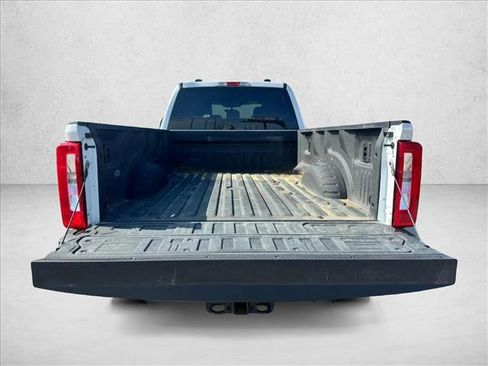 Used 2024 Ford F250 XLT image 5