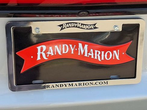 Used 2024 Chrysler Pacifica Touring-L image 26