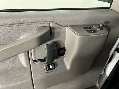 Used 2025 GMC Savana 2500 w/ Driver Convenience Package RWD image 19