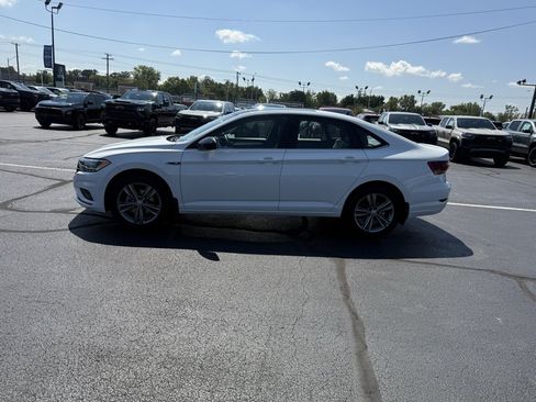 Used 2019 Volkswagen Jetta R-Line FWD image 3