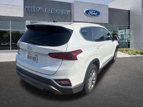 Used 2019 Hyundai Santa Fe SE image 7