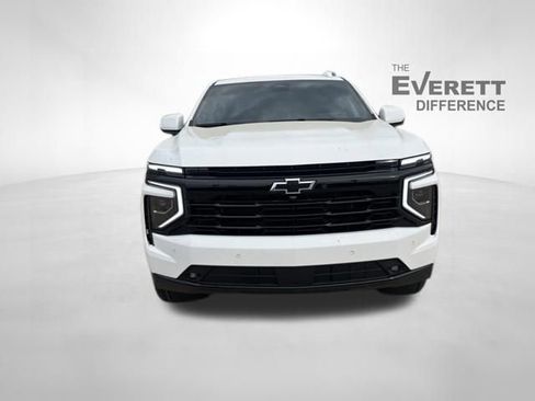 New 2026 Chevrolet Suburban RST image 2