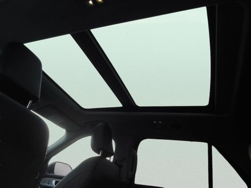 Used 2022 Ford Explorer Limited w/ Equipment Group 301A image 23