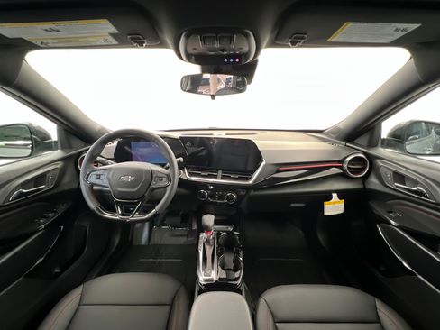New 2026 Chevrolet Trax RS w/ Sunroof Package image 10