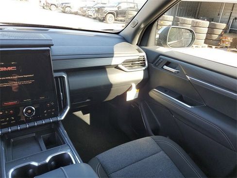 New 2026 GMC Acadia Elevation image 15