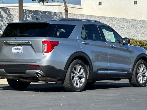 Used 2024 Ford Explorer Limited image 4