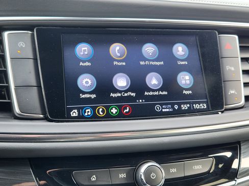 Certified 2024 Buick Enclave Essence image 17