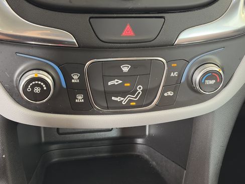 Certified 2021 Chevrolet Equinox LS image 20