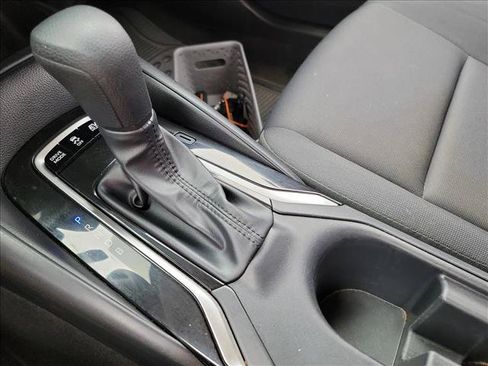 Used 2023 Toyota Corolla LE FWD image 21