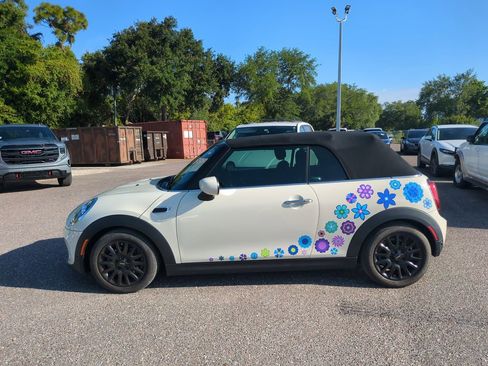 Used 2021 MINI Cooper Convertible w/ 6.5" Touchscreen Package FWD image 2