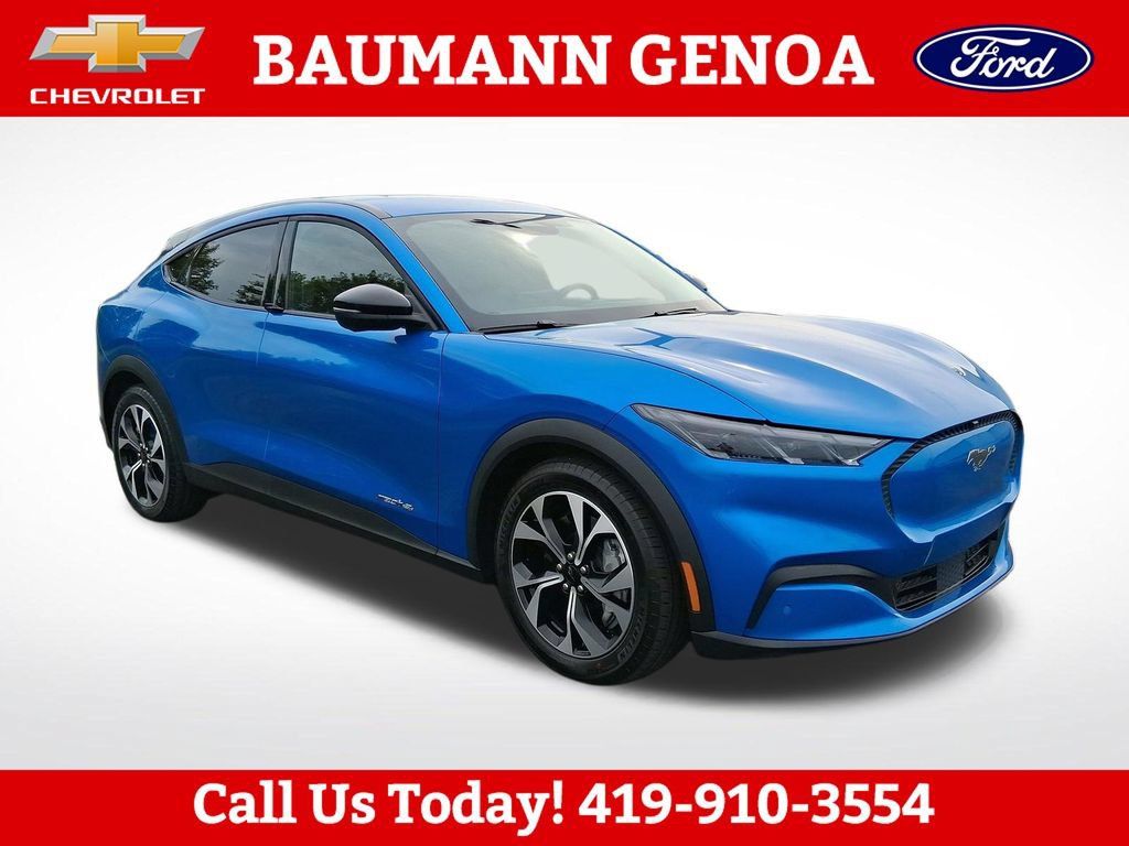 Used 2025 Ford Mustang Mach-E Select AWD/4WD image 8
