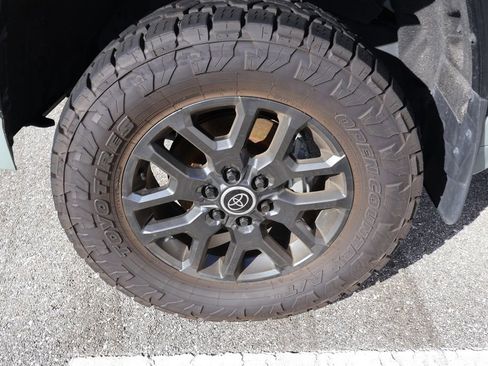 Used 2024 Toyota Tundra Platinum image 4