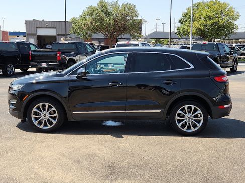 Used 2019 Lincoln MKC Select w/ Select Plus Package image 2