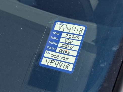 Used 2023 Volkswagen ID.4 Pro S AWD/4WD image 10