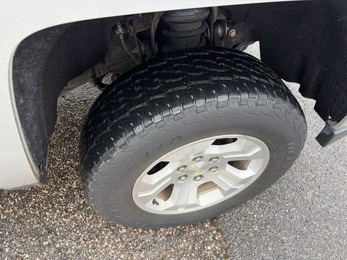 Used 2018 Chevrolet Silverado 1500 LT w/ All Star Edition AWD/4WD image 7