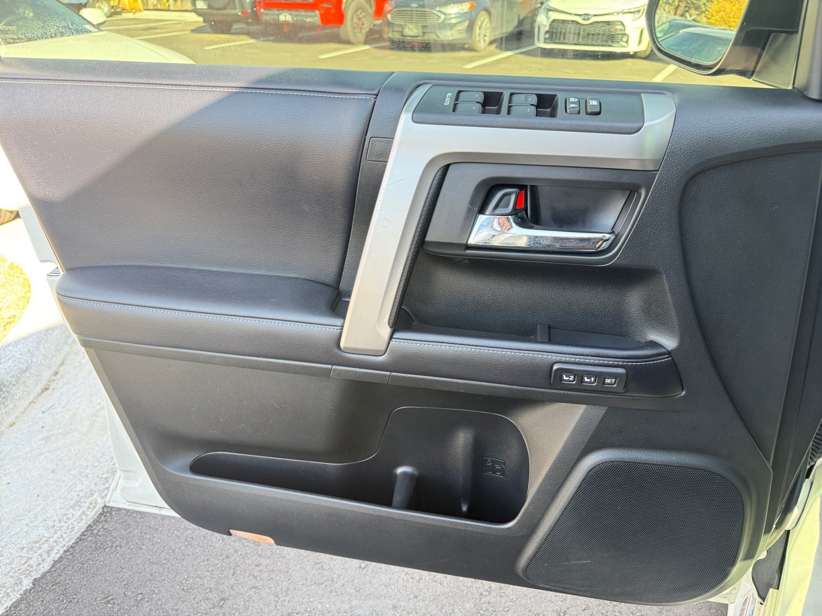 Used 2020 Toyota 4Runner Limited AWD/4WD image 13