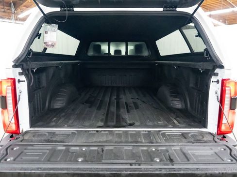 Used 2024 Ford F350 Lariat w/ FX4 Off-Road Package image 8