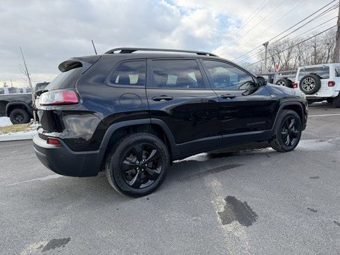 Used 2019 Jeep Cherokee Latitude Plus image 7