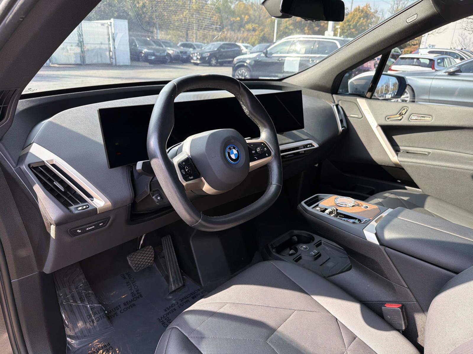 Certified 2024 BMW iX xDrive50 w/ Premium Package AWD/4WD image 13