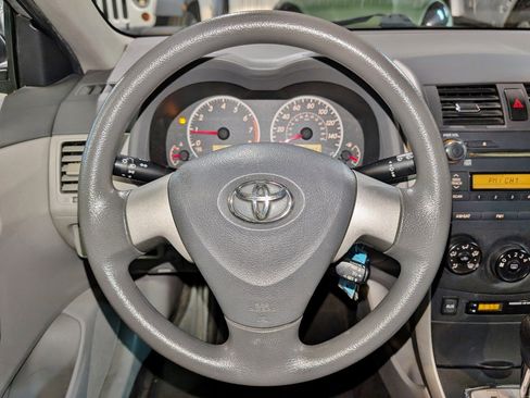 Used 2010 Toyota Corolla LE image 30